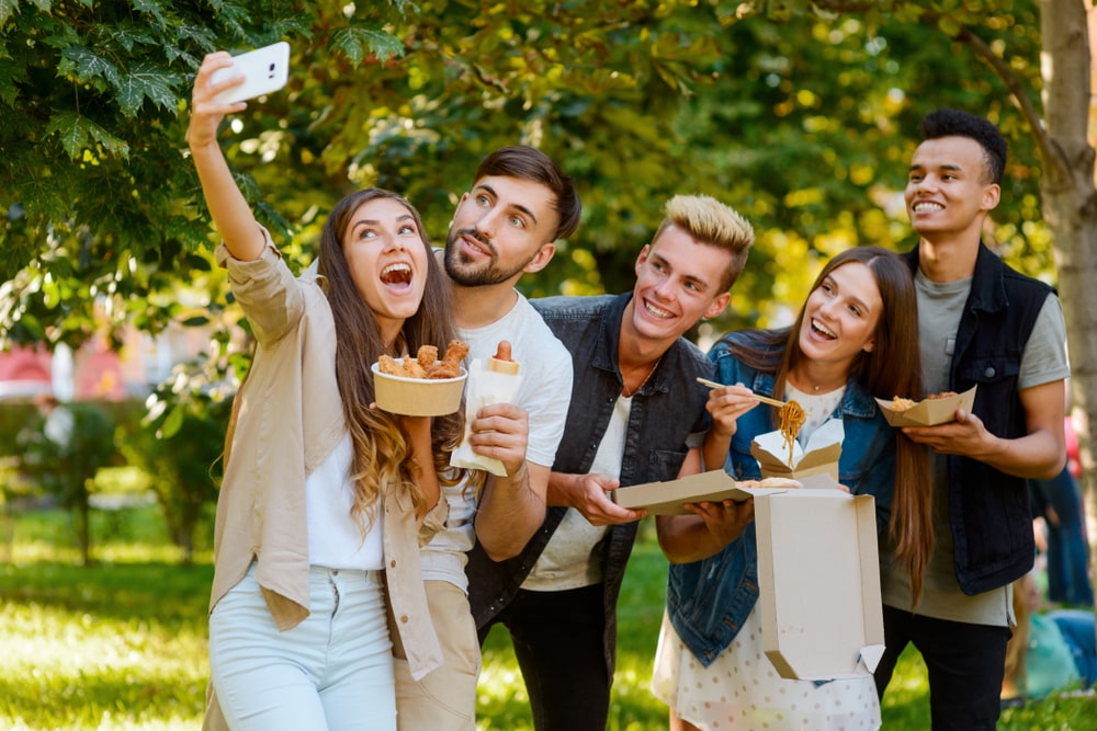 colleagues making a selfie while lunch