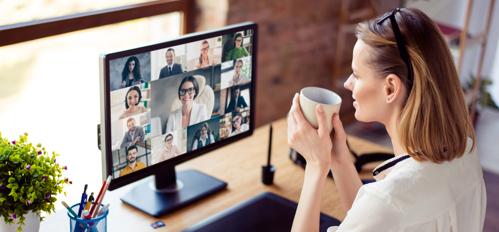 Back,View,Photo,Of,Woman,Worker,Have,Webcam,Group,Conference